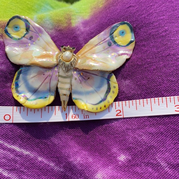 Butterfly pin, clay, enamel - Picture 3 of 4